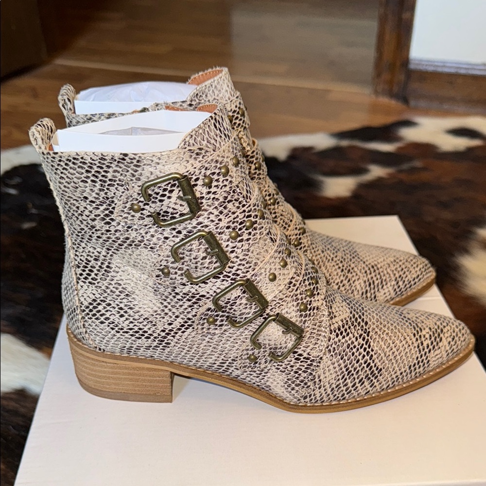Red Dress Boutique Beige Snake-Print Ankle Boots with Buckles